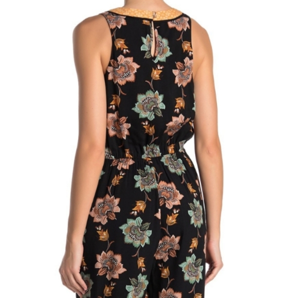 🆕🌿Nordstrom FLORAL JUMPSUIT🌿 - Picture 4 of 4